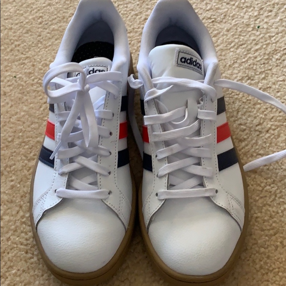 Adidas Sneakers